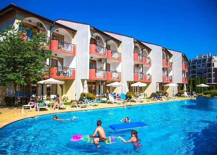 Complex Sunrise By Hmg Szálloda 3*